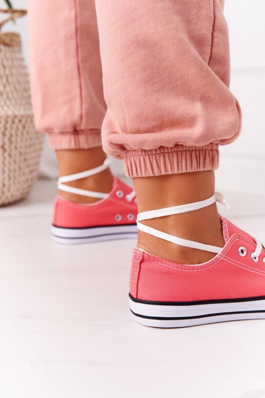 Scarpe casual modello classico in color corallo Scarpe casual modello classico in color corallo