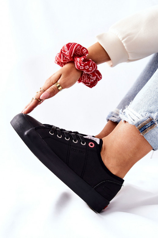 Scarpe da donna Cross Jeans II2R4003C nere Scarpe da donna Cross Jeans II2R4003C nere