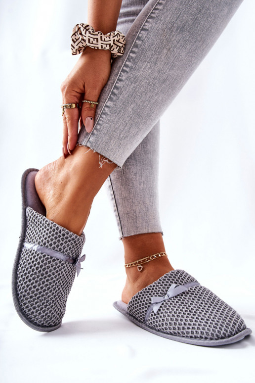 Pantofole con nastri colore grigio Evira