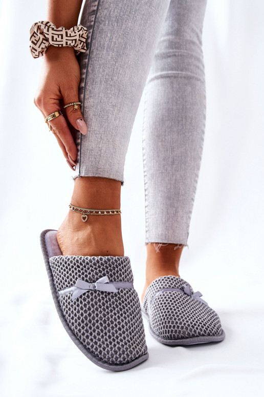 Pantofole con nastri colore grigio Evira