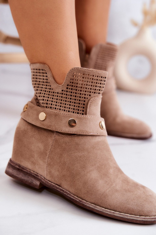 con elementi traforati Stivali beige Royale con elementi traforati Stivali beige Royale