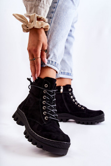 stivaletti realizzati in pelle scamosciata colore nero Layden