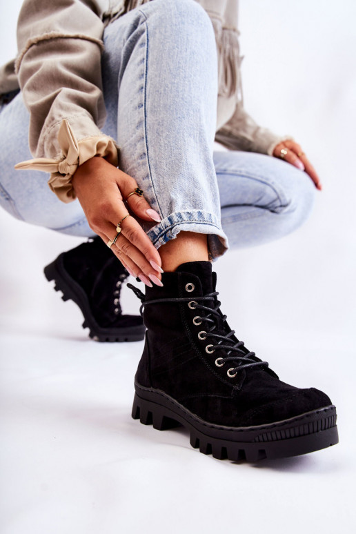 stivaletti realizzati in pelle scamosciata colore nero Layden