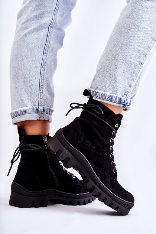 stivaletti realizzati in pelle scamosciata colore nero Layden