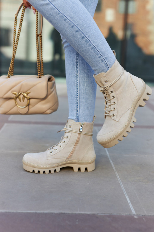 Stivali realizzati con scarpe scamosciate di colore grigio Layden Stivali realizzati con scarpe scamosciate di colore grigio Layden