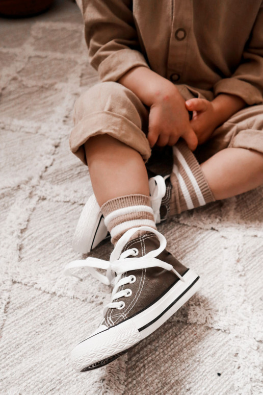Scarpe per il tempo libero per bambini con suola in colore kaki Filemon