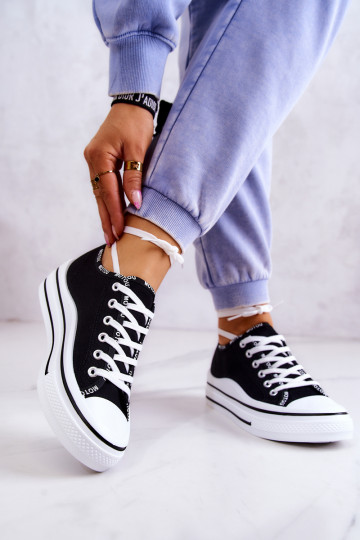 con cinturini Scarpe sportive colore nero Menifee