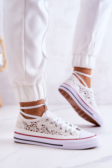 Scarpe da donna con motivi in pizzo di colore bianco Venture 2