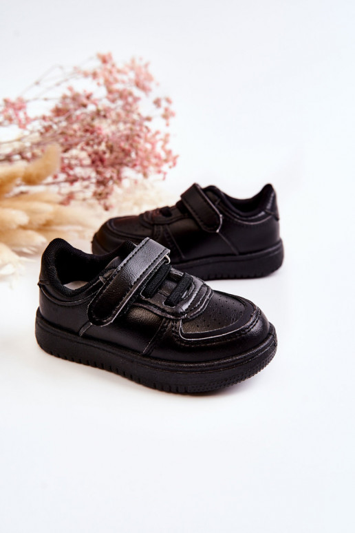 Scarpe sportive da bambino in colore nero Frillo