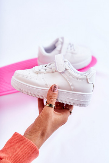 Scarpe sportive per bambini con chiusure adesive in colore bianco Elike 2