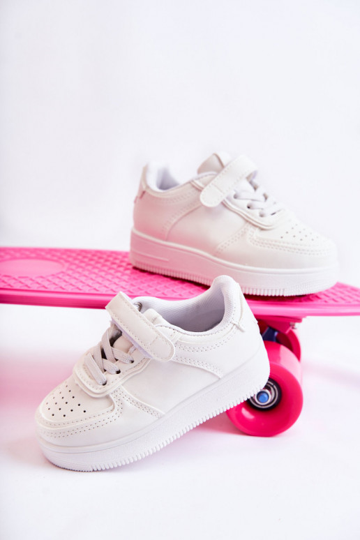 Scarpe sportive per bambini con chiusure adesive in colore bianco Elike Scarpe sportive per bambini con chiusure adesive in colore bianco Elike
