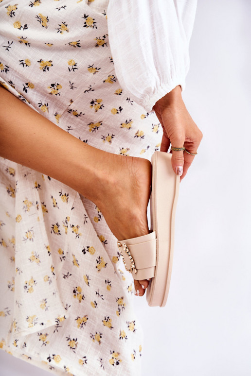 Pantofole in pelle alla moda colore beige Adaline