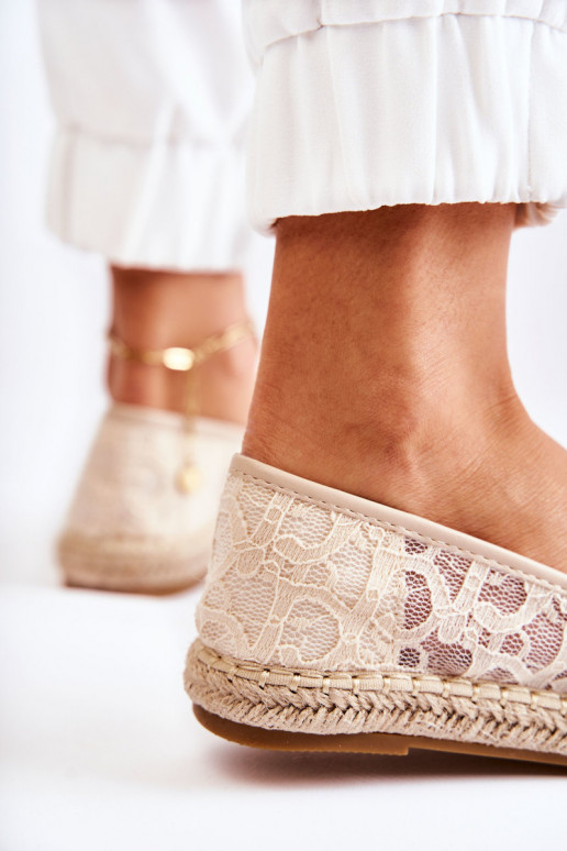 Espadrillas modello classico con elementi traforati beige Catris Espadrillas modello classico con elementi traforati beige Catris