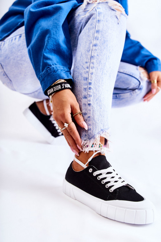 Scarpe con plateau da donna in nero Comes Scarpe con plateau da donna in nero Comes