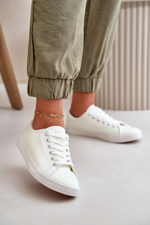 con cinturini Scarpe casual modello classico colore bianco Misima con cinturini Scarpe casual modello classico colore bianco Misima