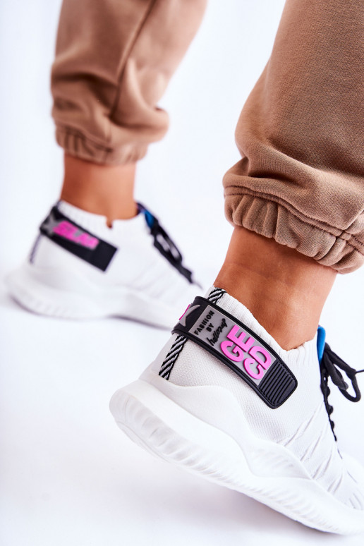 Scarpe Klayra di colore bianco del modello sneaker Scarpe Klayra di colore bianco del modello sneaker