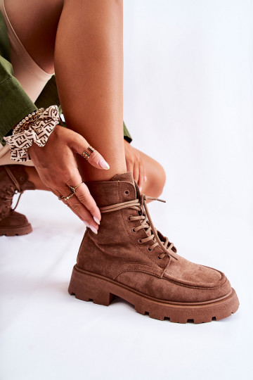 realizzato in pelle scamosciata Marrone stivali con cinturini Vanita 2