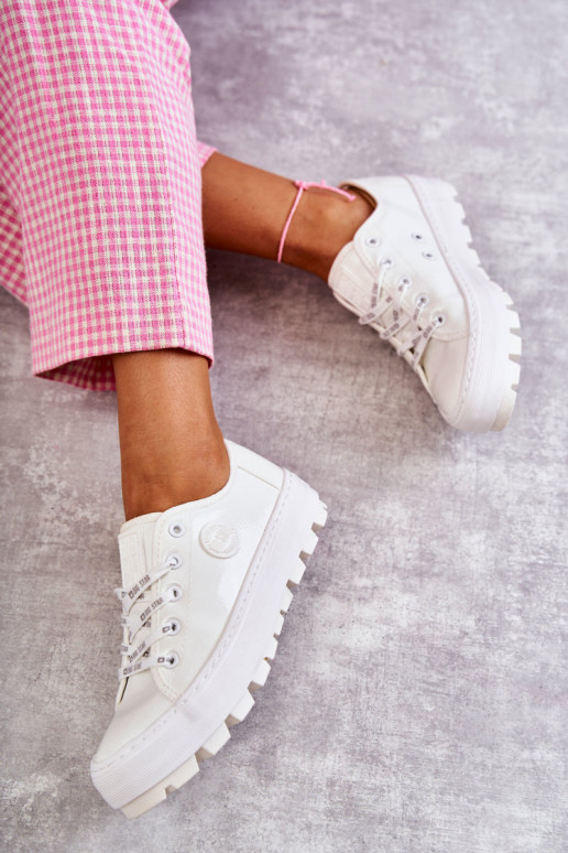 scarpe per il tempo libero con effetto vernice Big Star KK274045 colore bianco scarpe per il tempo libero con effetto vernice Big Star KK274045 colore bianco