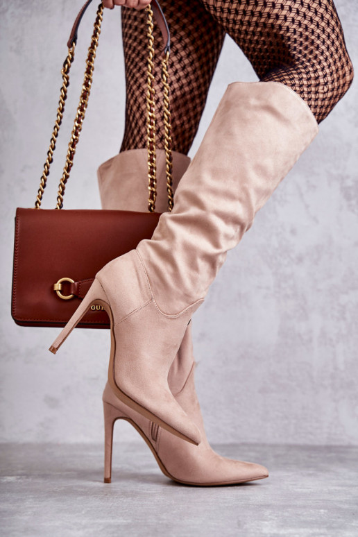 Stivali lunghi Ameya in pelle scamosciata modello classico con tacco sottile in colore beige