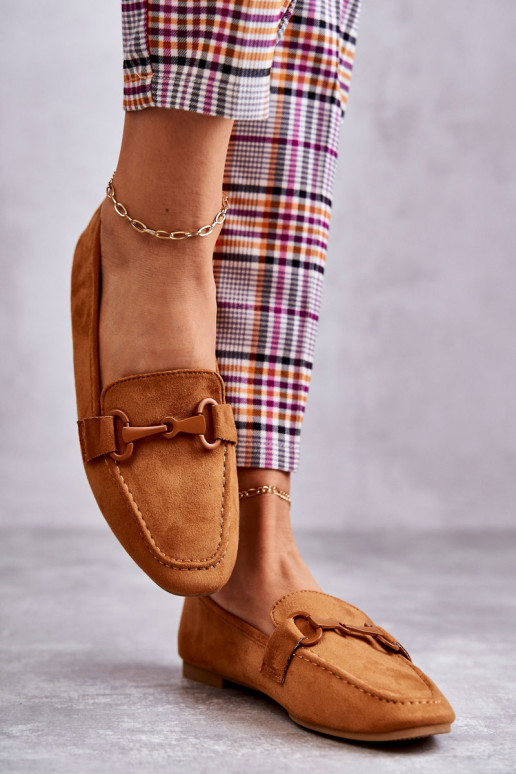 realizzato in mocassini scamosciati con ornamenti colore marrone Santi realizzato in mocassini scamosciati con ornamenti colore marrone Santi