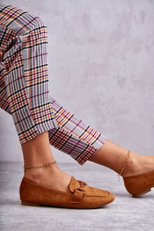 realizzato in mocassini scamosciati con ornamenti colore marrone Santi realizzato in mocassini scamosciati con ornamenti colore marrone Santi