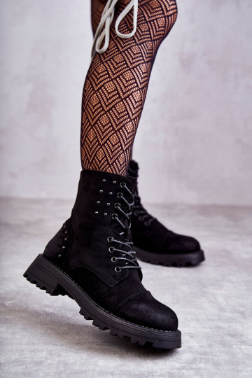 Stivali realizzati in pelle scamosciata con rivetti in colore nero Palmira