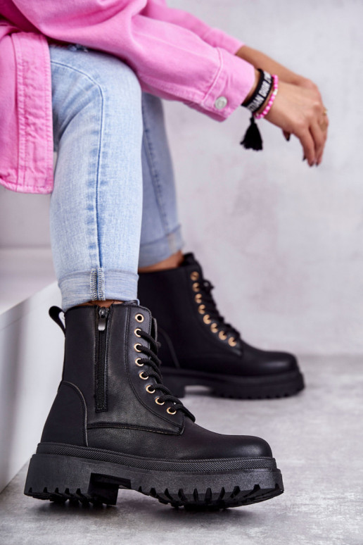 Gli stivali da donna sono riscaldati in colore nero Dorchen