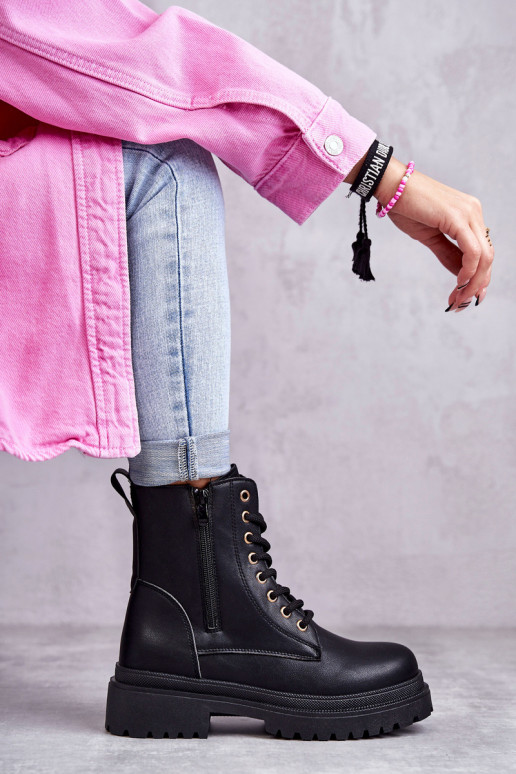 Gli stivali da donna sono riscaldati in colore nero Dorchen