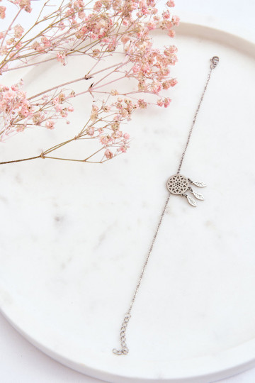 Il braccialetto è d'argento 2