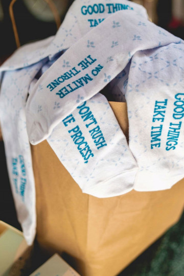 2 paia di calzini colorati in una scatola 2