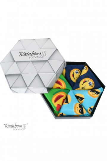 3 paia di calzini colorati in una scatola