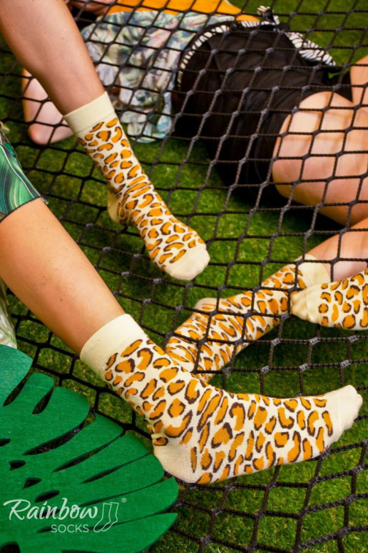 Calzini colorati in una scatola con motivi di animali selvatici, 3 paia