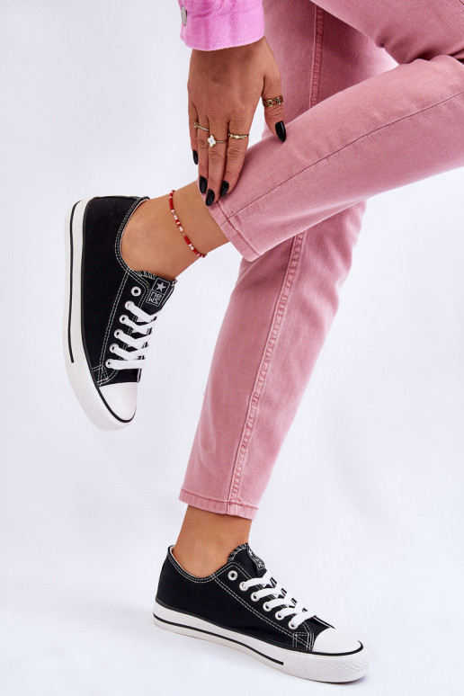 Scarpe per il tempo libero modello classico di colore nero con suola bianca Ecoma