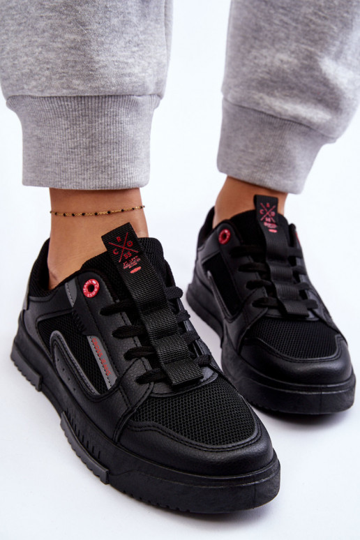 Scarpe da ginnastica modello Cross Jeans LL2R4012C colore nero Scarpe da ginnastica modello Cross Jeans LL2R4012C colore nero