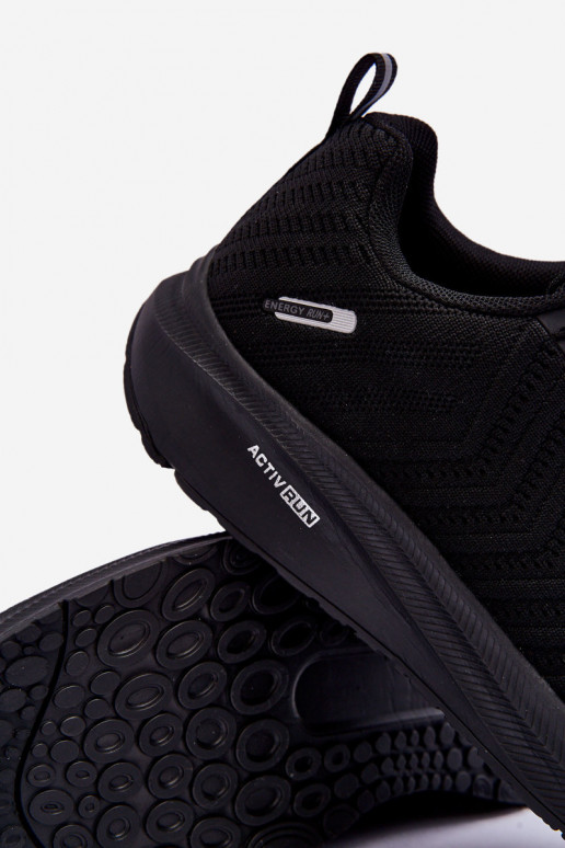 Modello classico Scarpe stile sportivo in colore nero Matias