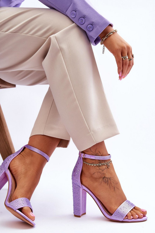 Eleganti sandali con tacco alto e occhielli scintillanti nel colore Viola Idealistic