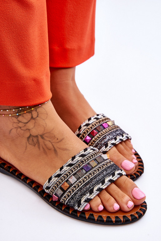 Pantofole decorate in colore nero Bellisa