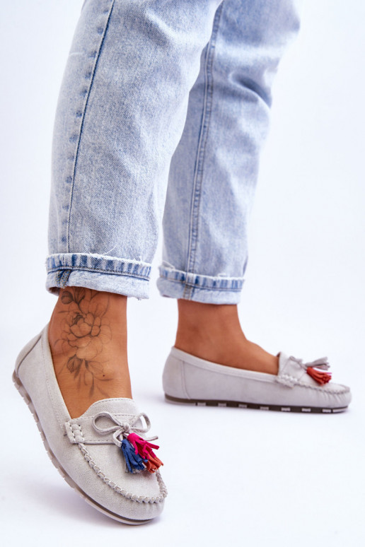 Mocassini in camoscio con frange in Dorine grigia Mocassini in camoscio con frange in Dorine grigia