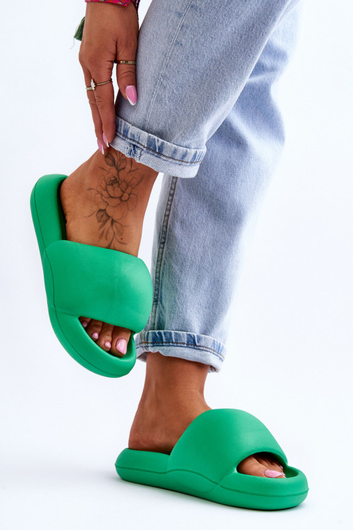Pantofole leggere con suola placcata oro in verde Milton