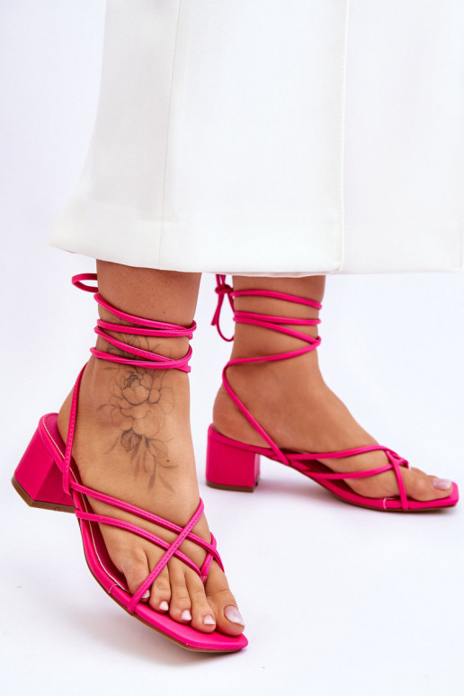 Scarpe con tacco alto e cinturini in colore rosa Secret Love