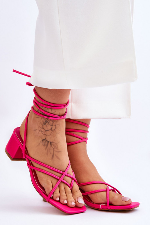 Scarpe con tacco alto e cinturini in colore rosa Secret Love