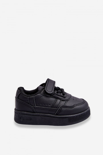 Scarpe sportive per bambini del modello classico in colore nero Marlin 2