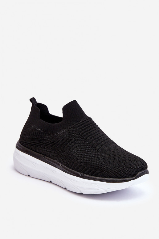 Scarpe sportive del modello resistente in colore nero Ferive