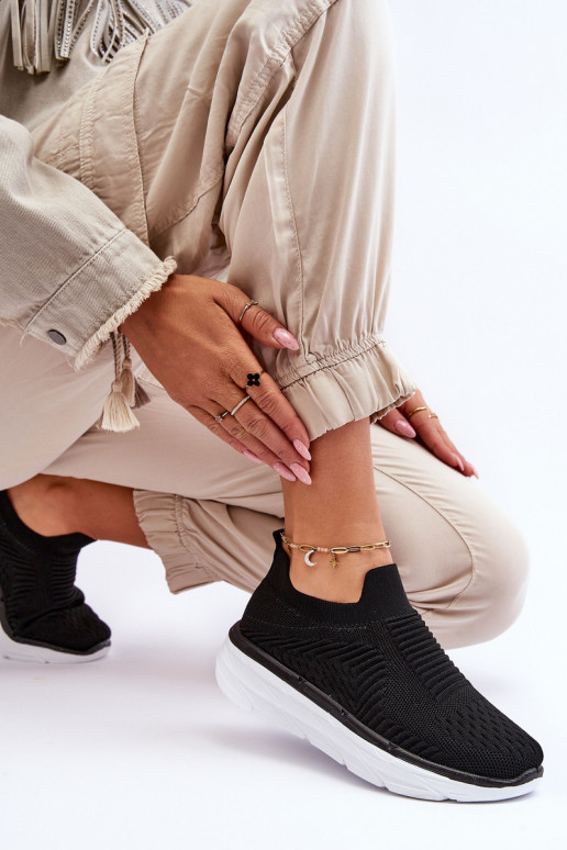 Scarpe sportive del modello resistente in colore nero Ferive Scarpe sportive del modello resistente in colore nero Ferive