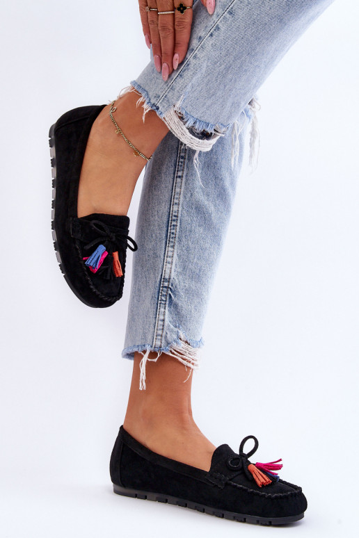 Mocassini in camoscio con nappine in Dorine nera Mocassini in camoscio con nappine in Dorine nera