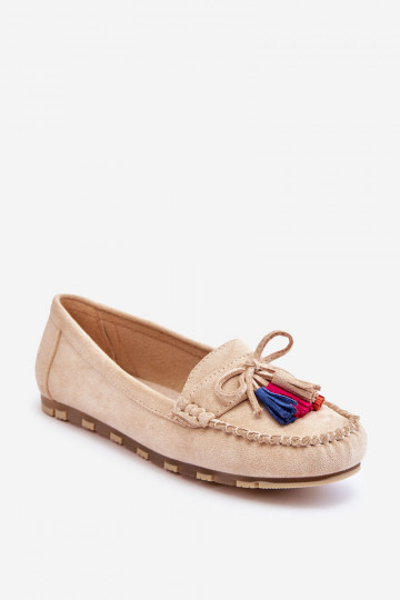 Mocassini in camoscio con nappine in Dorine beige
