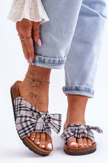 Pantofole con nastri con plateau in grigio Vero 2