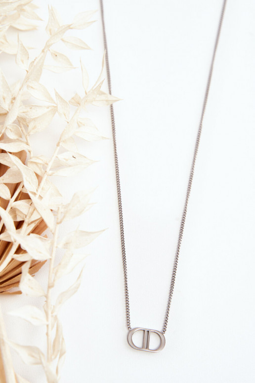 Collana realizzata in acciaio inossidabile di colore argento Collana realizzata in acciaio inossidabile di colore argento