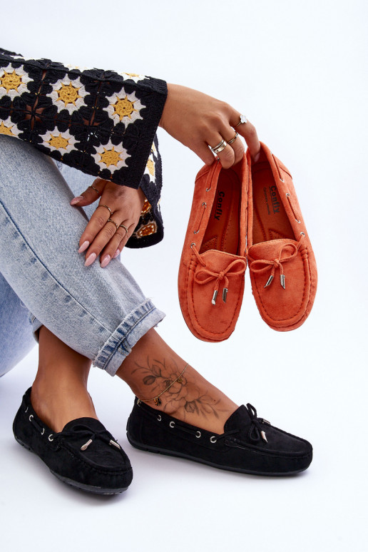 Eleganti mocassini in camoscio nel colore nero Si Passione