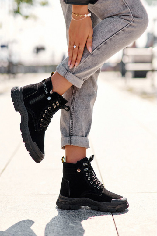 riscaldato in pelle scamosciata Stivali da donna in colore nero Jailina